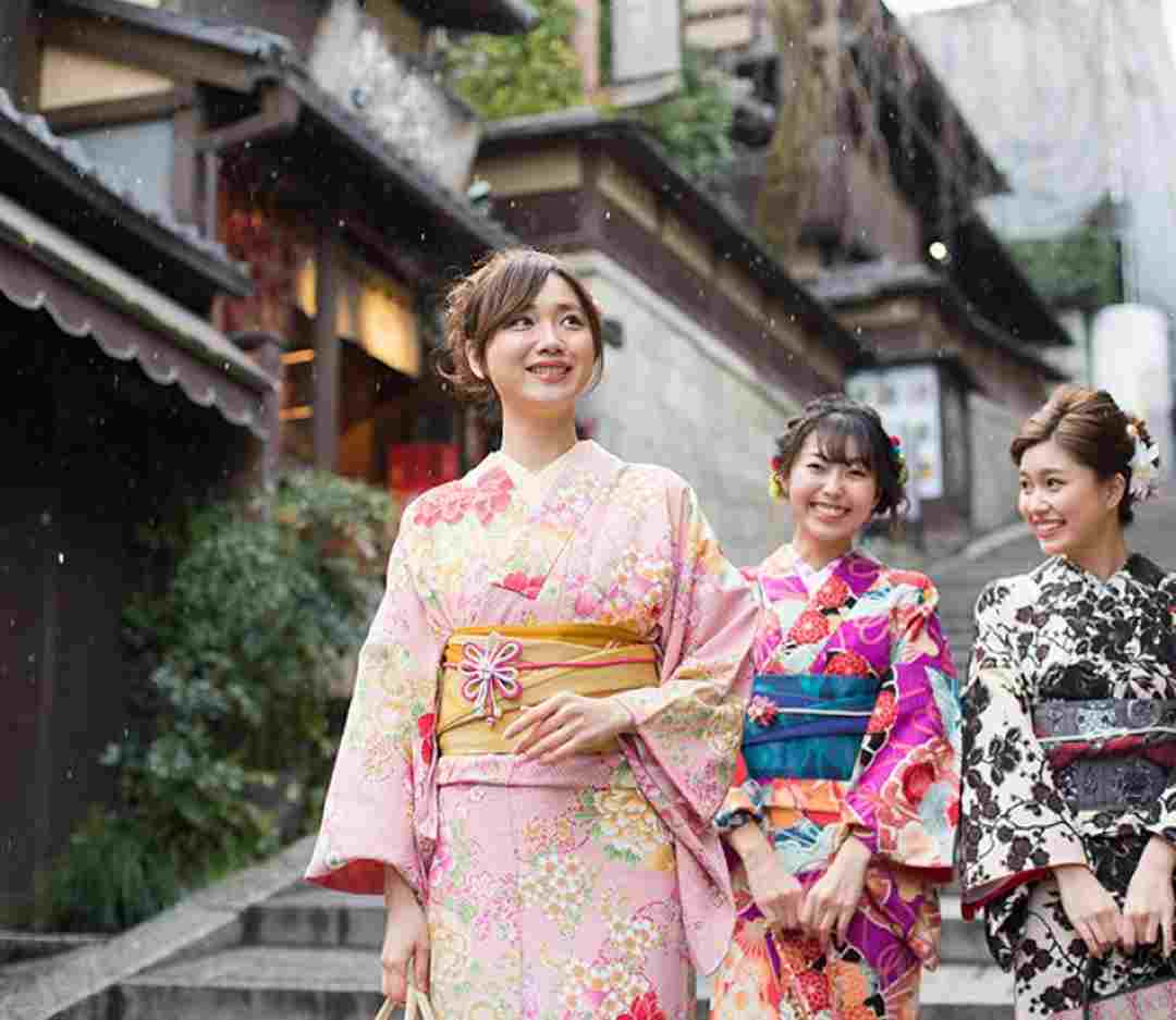 Trang phục kimono được làm từ nhiều loại chất liệu dễ dàng sử dụng