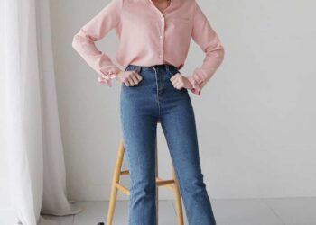 Quần ống loe mặc với áo gì