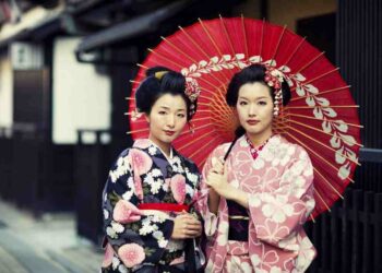 Tùy từng bộ trang phục mang ý nghĩa khác nhau