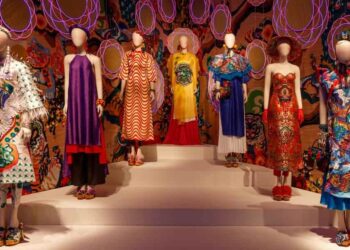 Thực trạng ngành thiết kế thời trang thời công nghệ