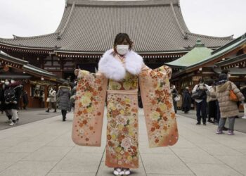 Kimono là gì và chúng được mặc khi nào?