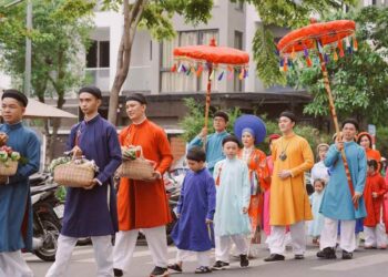 Khi nào nên mặc áo dài ngũ thân?