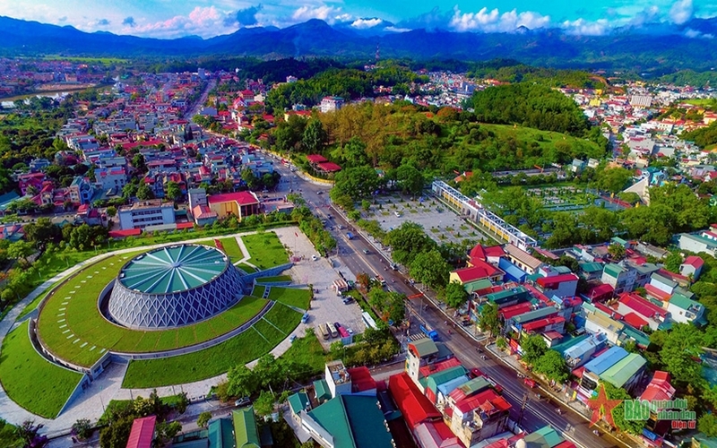 Điện Biên có khí hậu nhiệt đới gió mùa núi cao